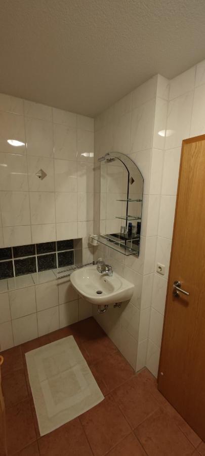 Einzimmerwohnung Mit Parkplatz Ohne Kueche Bischweier Bagian luar foto